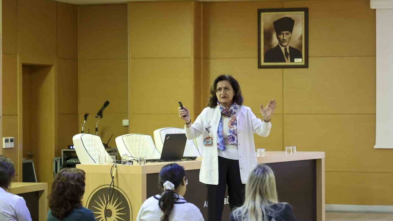 Antalya Büyükşehir Belediyesi'nde Kanser Eğitimi