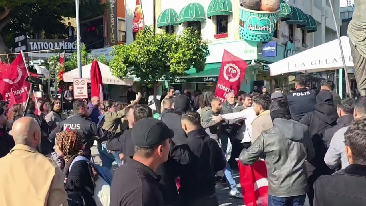 Antalya'da İki Grup Arasında Tartışma