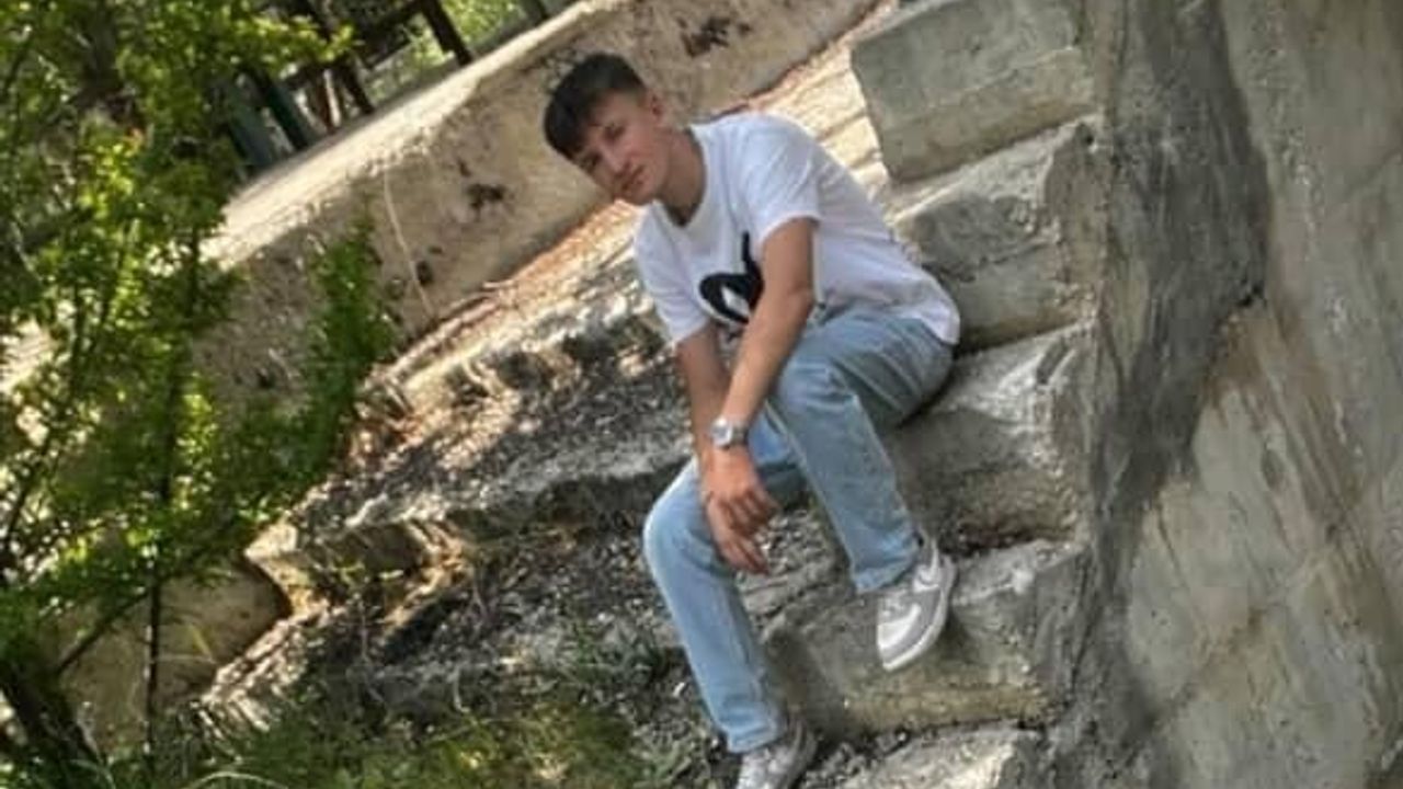 Antalya'da Lise Öğrencisi Kazada Hayatını Kaybetti