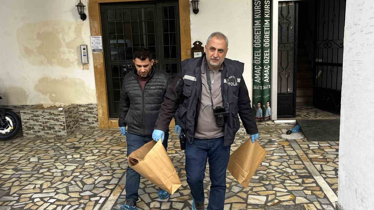 Antalya'da Yaşlı Kadının Ölümü: Kızı ve Erkek Arkadaşı Tutuklandı