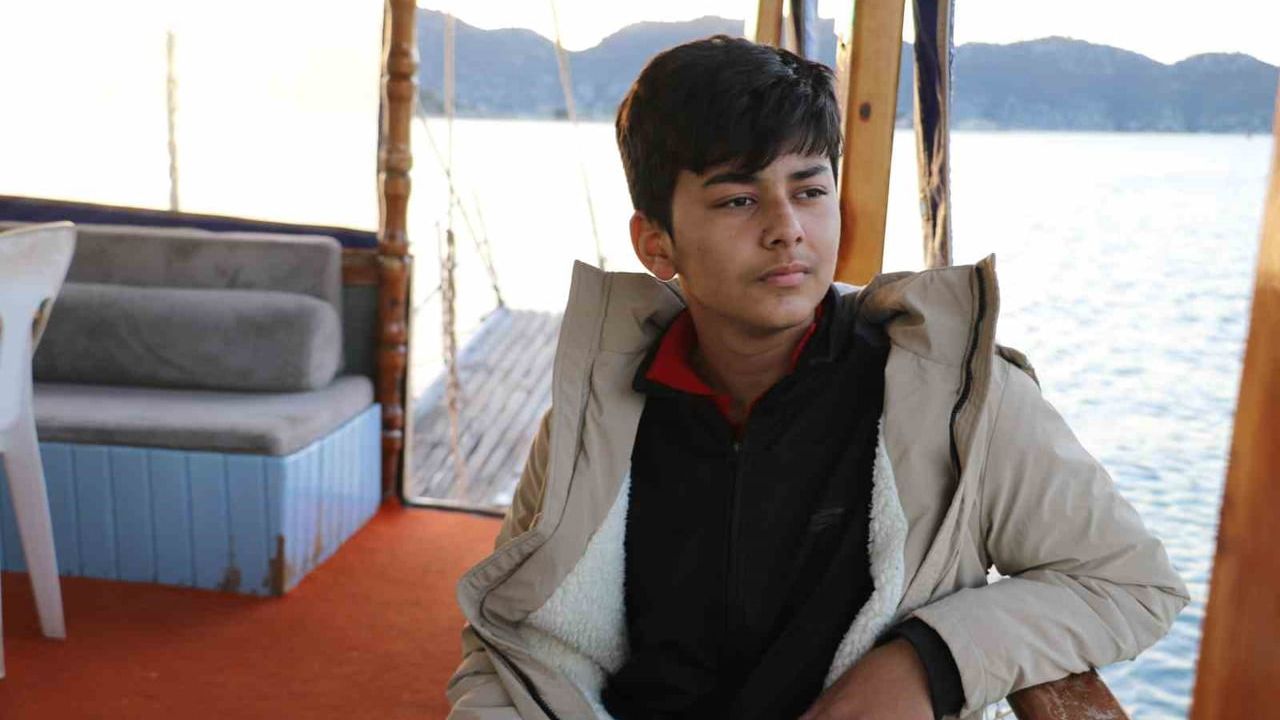 Antalya'nın Kaleköy'ünde Eğitim İçin Deniz Yolculuğu