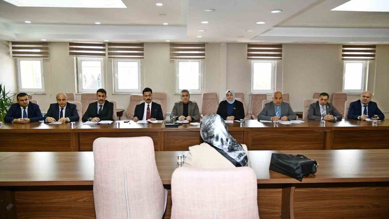 Ardahan'da Halk Günü Toplantısı