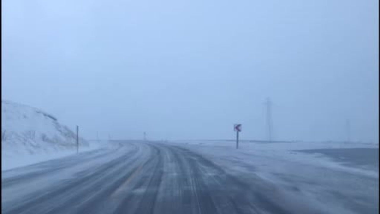 Ardahan'da Kar Yağışı Ulaşımı Olumsuz Etkiledi