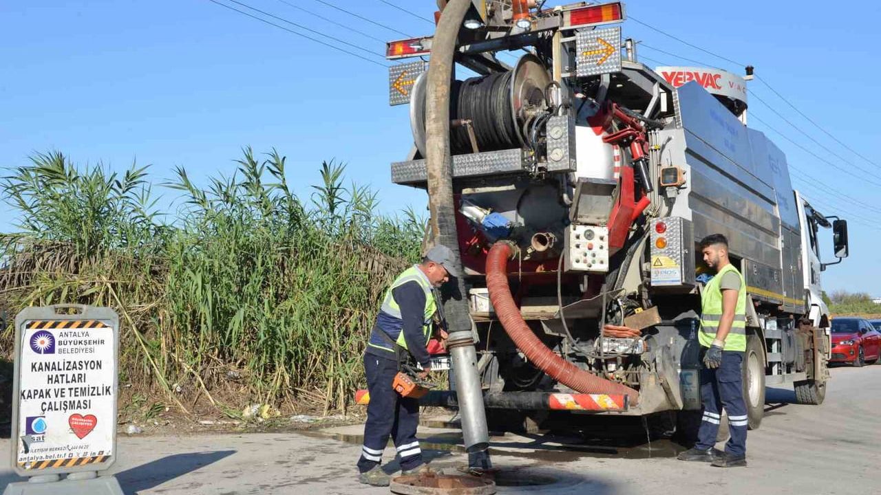 ASAT'tan Kanalizasyon Hattı Temizliği ve Kapak Düzenlemesi