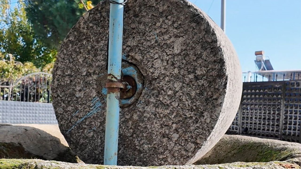 Asırlık Taş Değirmenler Gelişen Teknolojiye Yenik Düştü