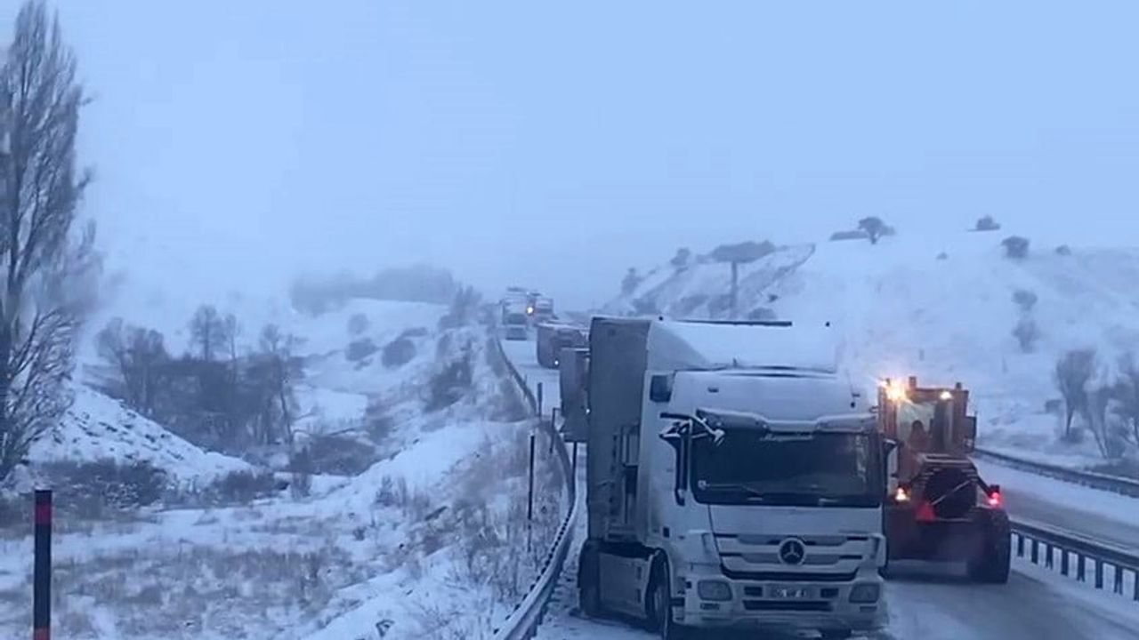 Aşkale Tepebaşı Mevkiinde Ulaşım Aksadı