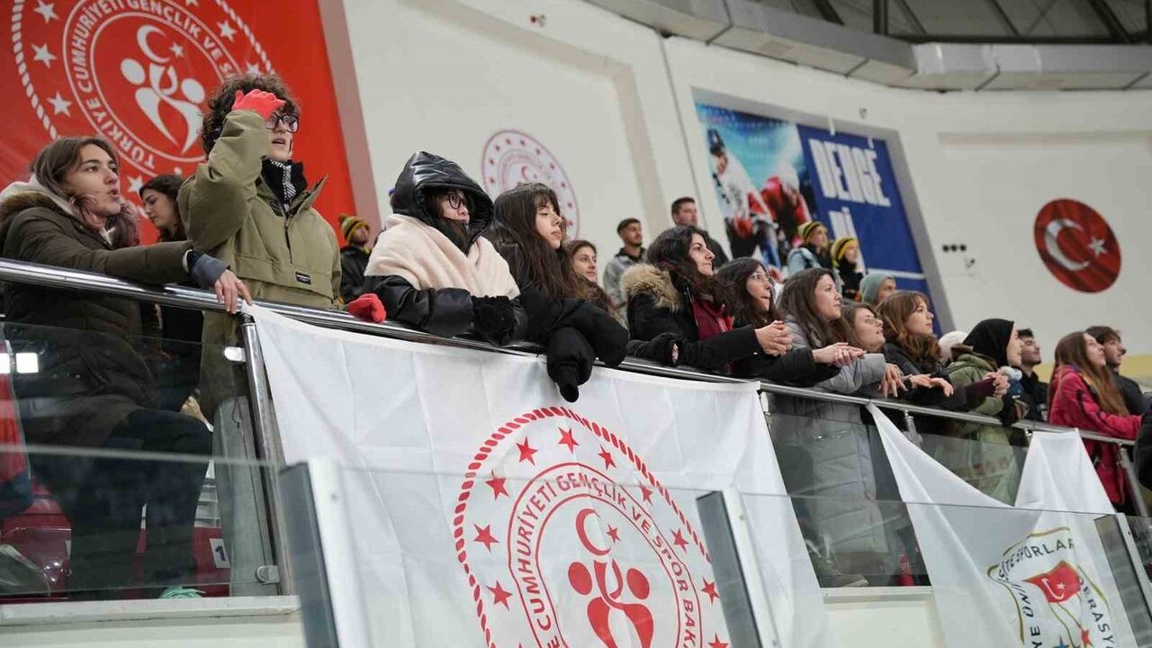 Atatürk Üniversitesi Çifte Şampiyonlukla Döndü