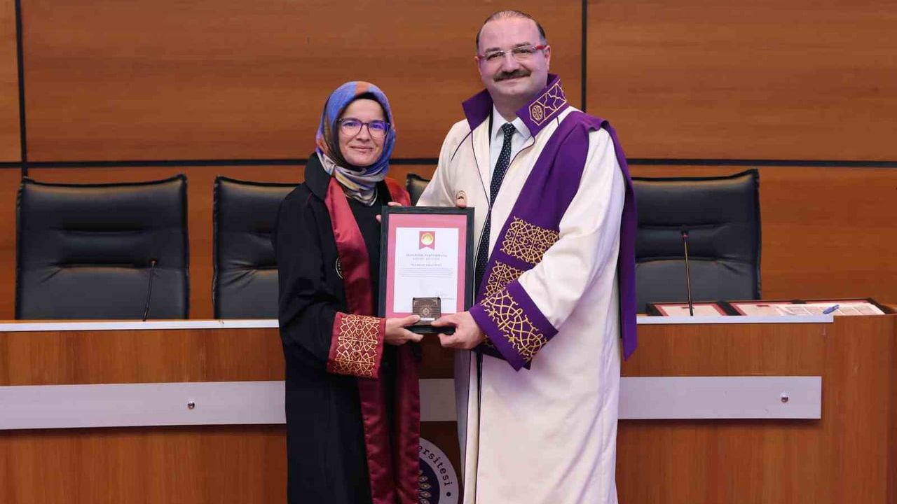 Atatürk Üniversitesi'nde 2024 Akademik Performans Ödülleri Töreni Düzenlendi