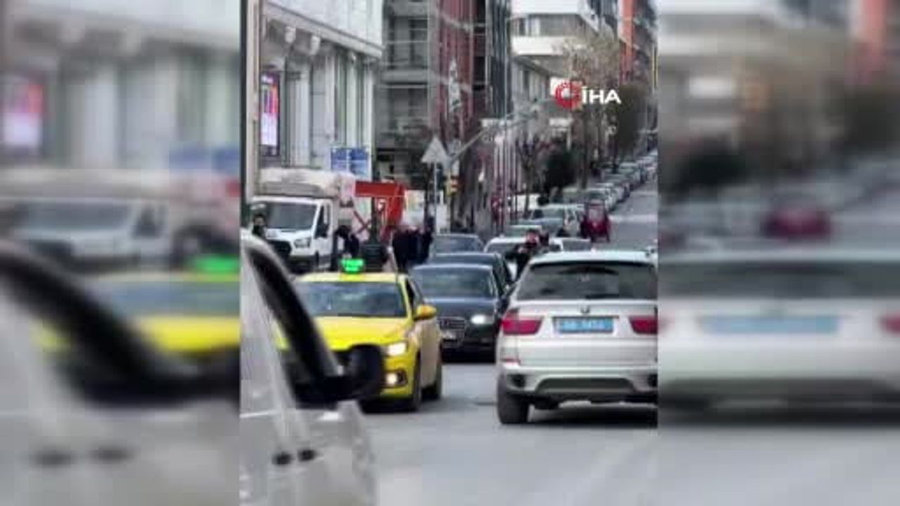 Avcılar'da Yol Verme Tartışması Kavga ile Sonuçlandı