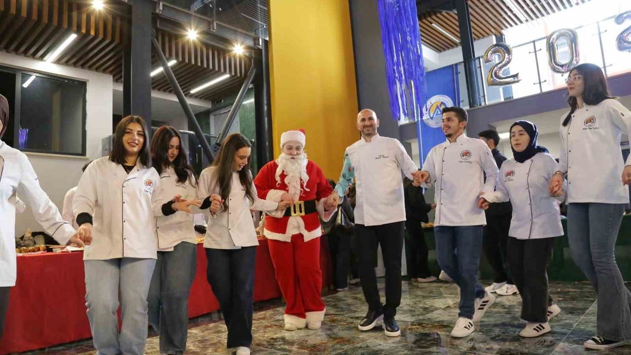 Avrasya Üniversitesi 2026 Yılına Geleneksel Etkinlikle Girdi