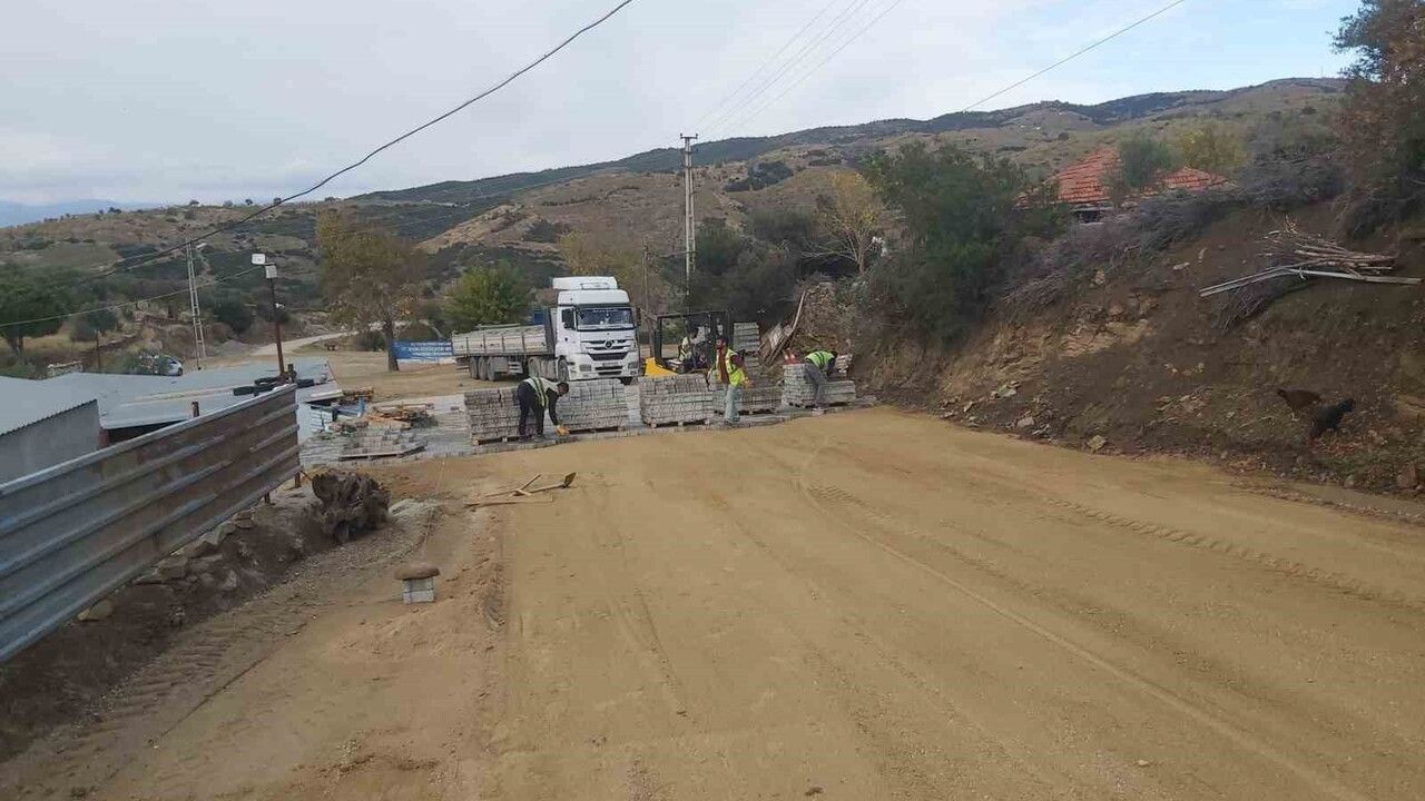 Aydın Büyükyşehir Belediyesi Alt ve Üst Yapı Çalışmalarını Aralıksız Sürdürüyor