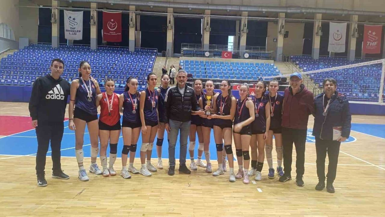 Aydın'da Genç A Kızlar Voleybol İl Birinciliği Müsabakaları Tamamlandı