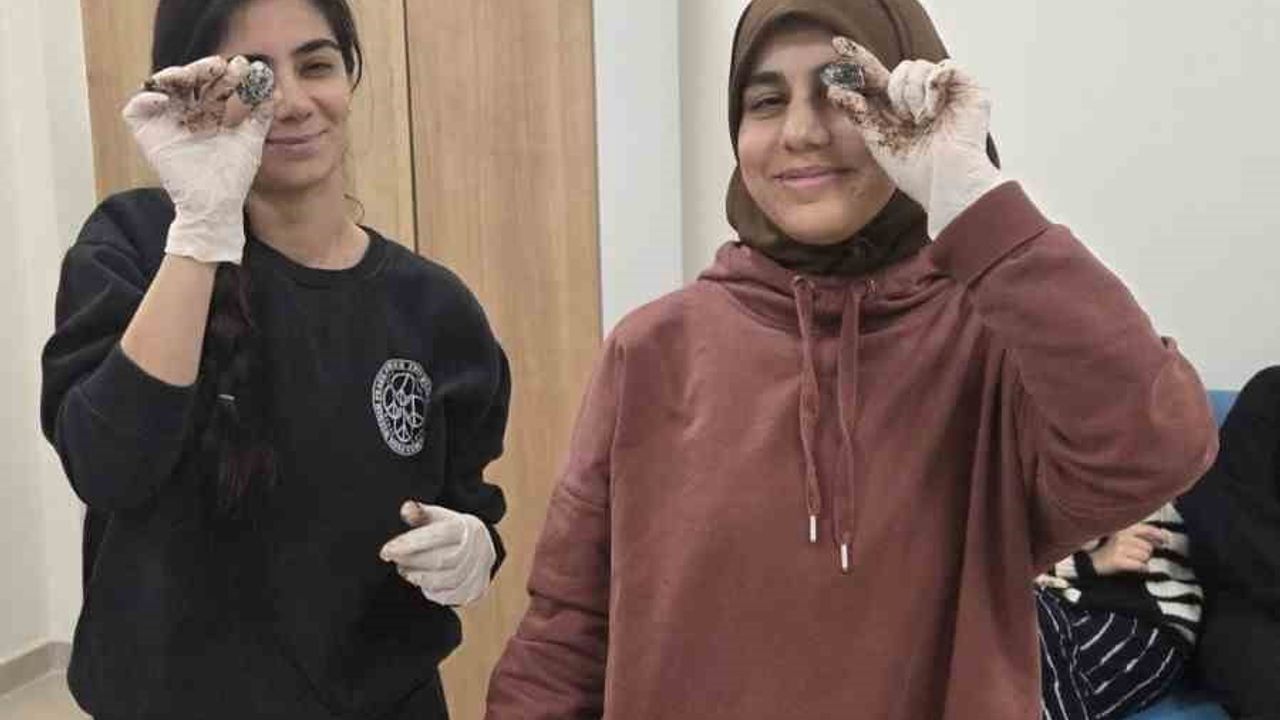 Aydın'da Gençler Helal Beslenme Konusunda Bilgilendirildi