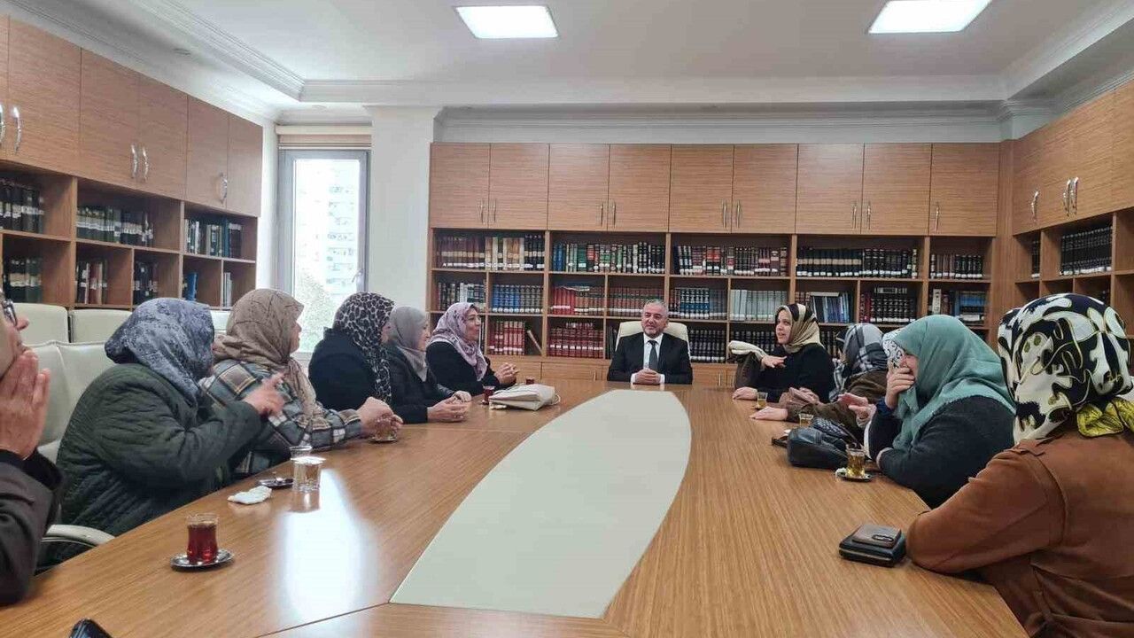 Aydın'da 'Peygamberimiz ve Engelliler' Konferansı