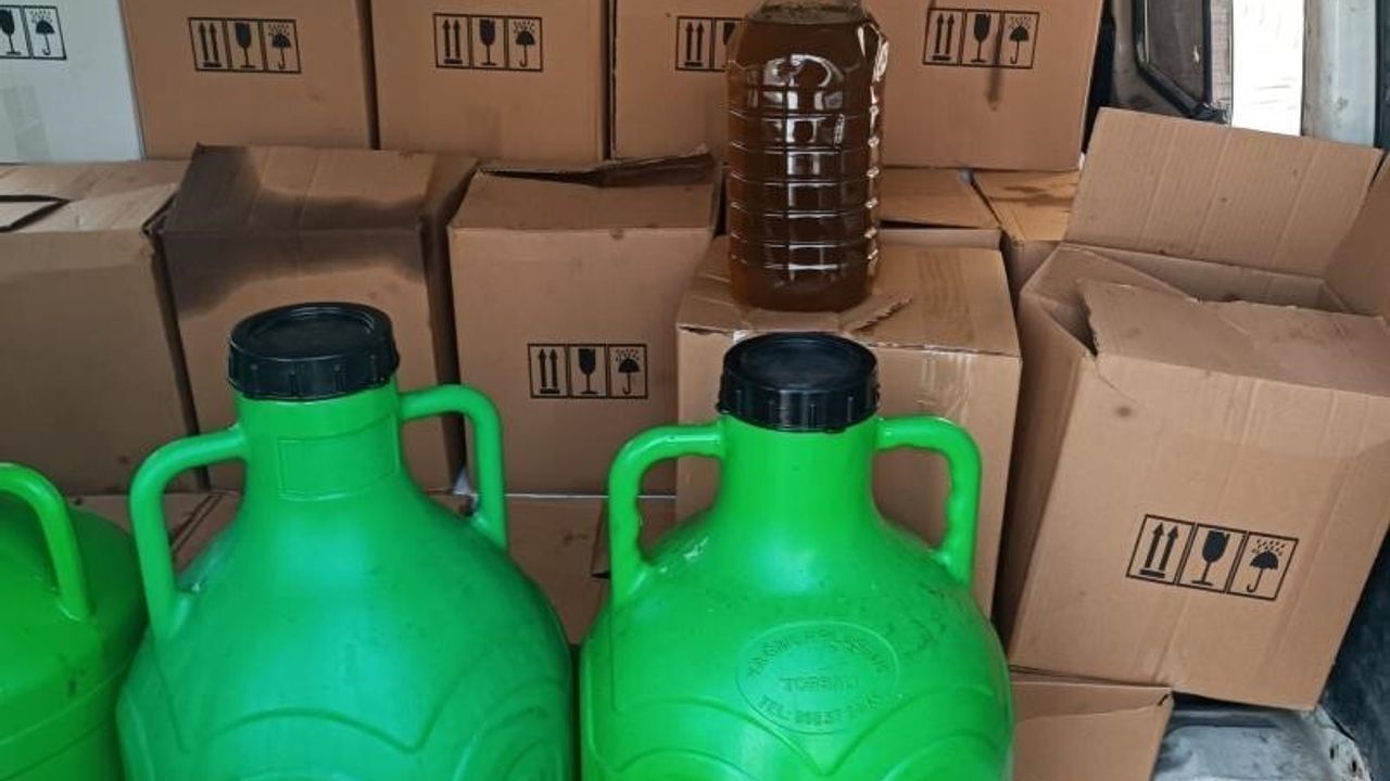 Aydın'da Tağşiş Yağ Operasyonu: Bin 370 Litre Ele Geçirildi