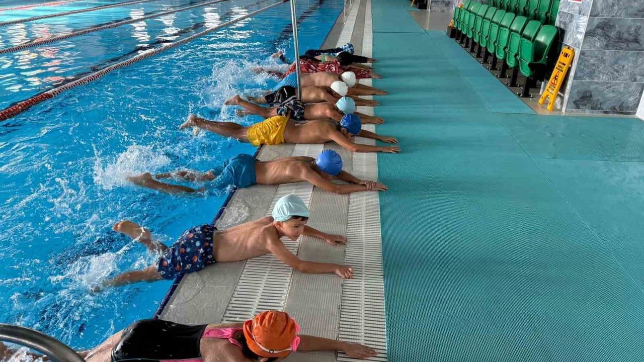 Aydın'da Yüzme Eğitimi Projesi