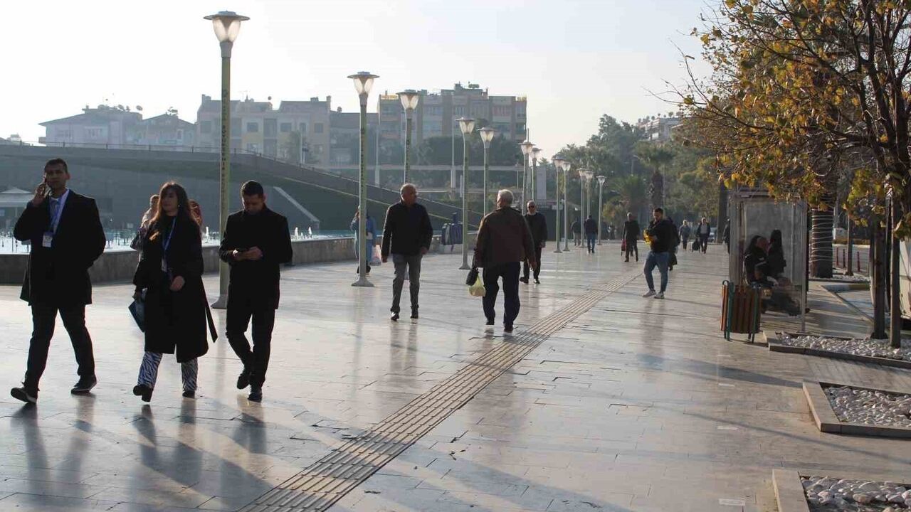 Aydın'ın Nüfus Yapısında Orta Yaş Dominasyonu