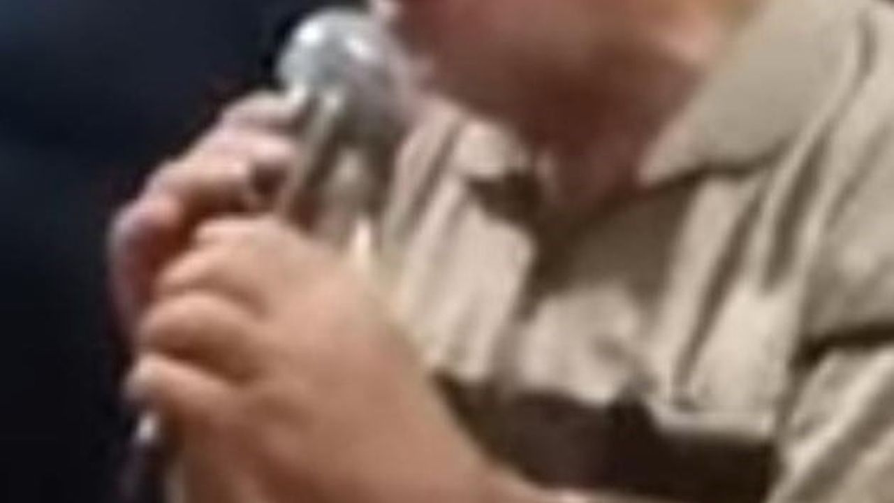 Aydın'ın Tanınmış Müezzini Hafız Güngör Hayatını Kaybetti