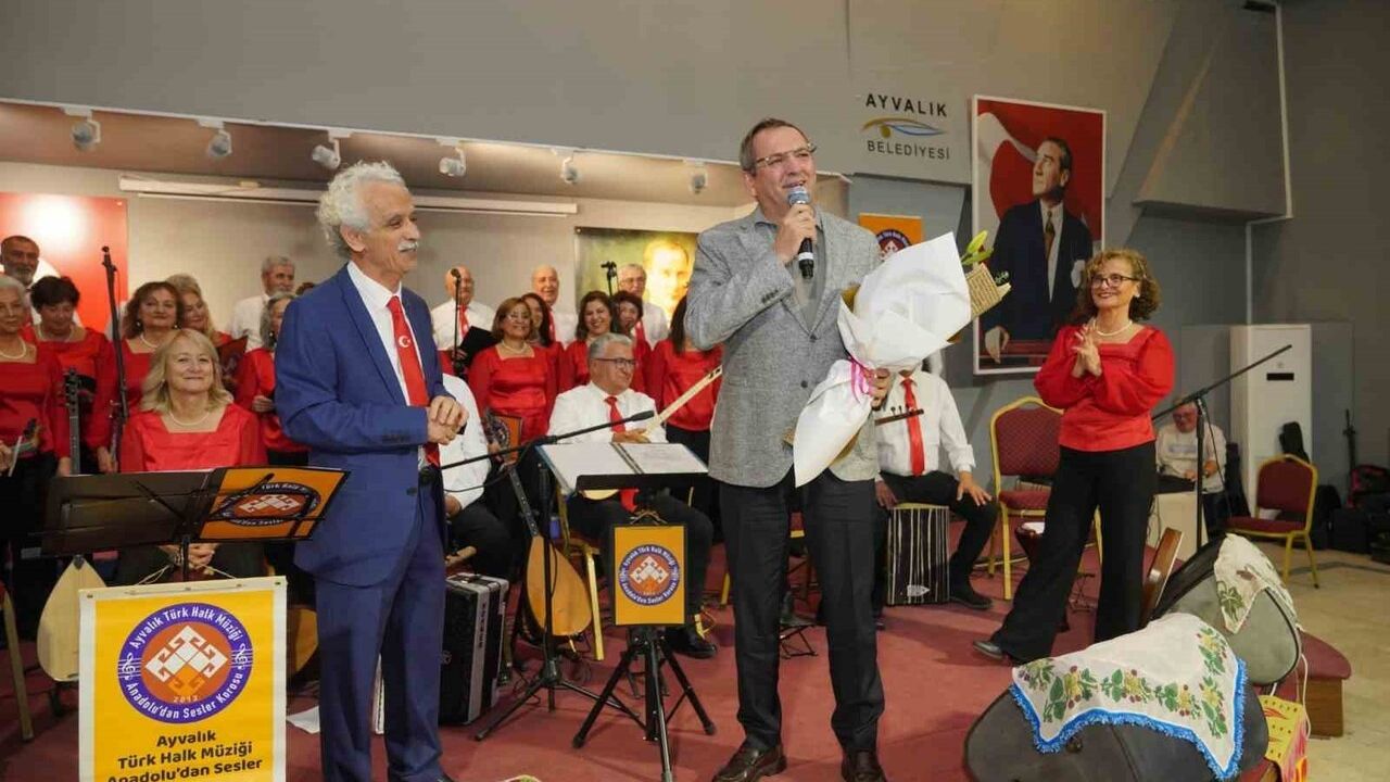 Ayvalık'ta Geleneksel Türk Müziği Rüzgarı: 'Türkülerle Kurtuluş Destanı' Konseri