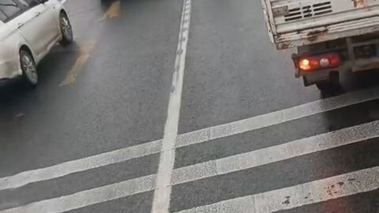 Ayvalık'ta Polisten Kaçan Sürücü Yakalandı