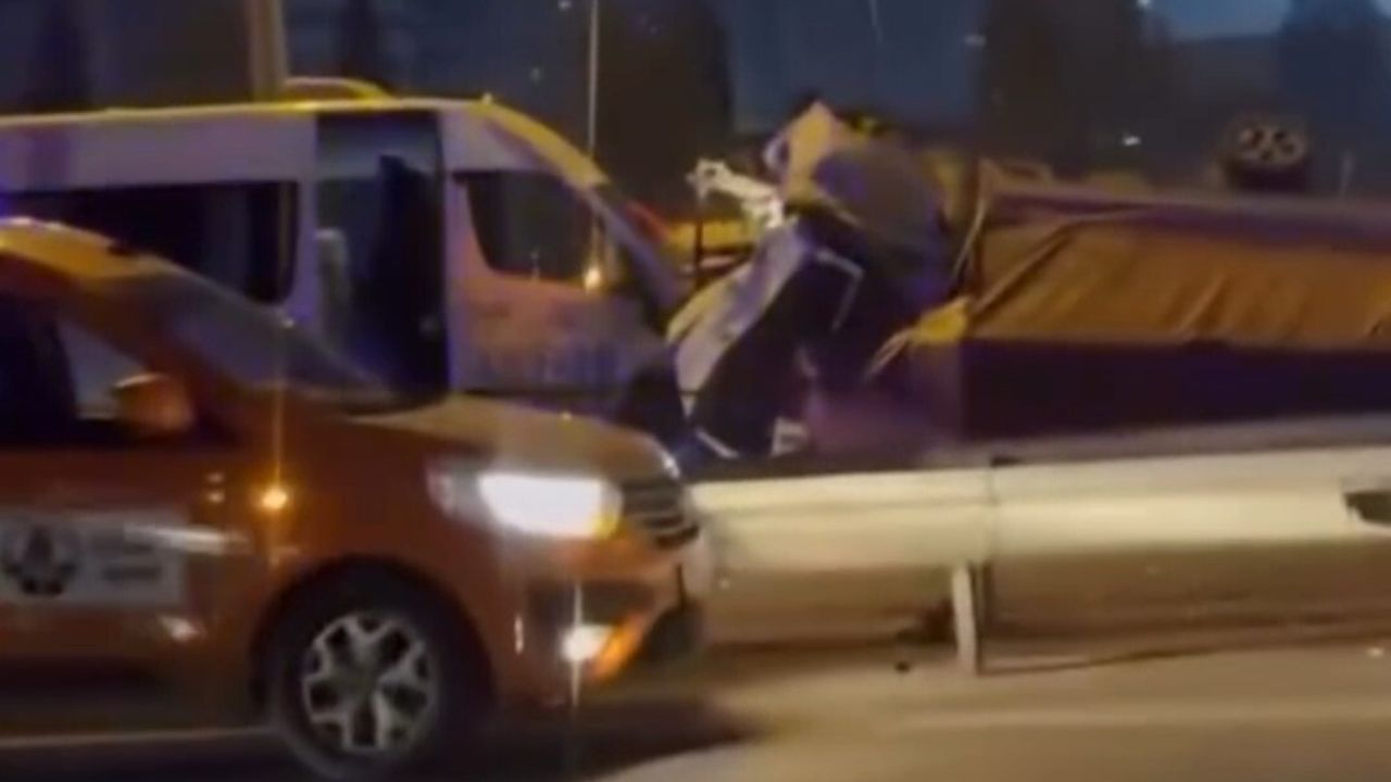 Bağcılar TEM Otoyolu'nda Zincirleme Kaza