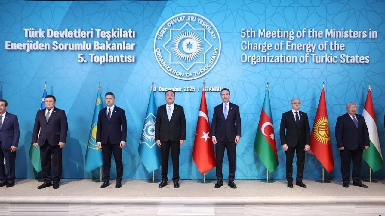 Bakan Bayraktar'dan Türk Dünyası'na Hazar İle Birleşme Çağrısı