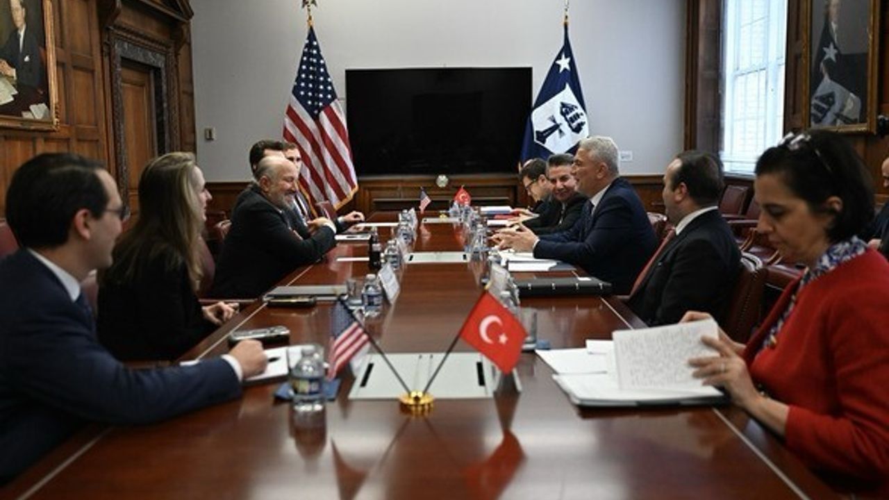 Bakan Bolat ve ABD Ticaret Bakanı Lutnick'in Görüşmesi