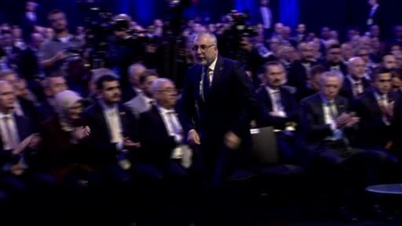 Bakan Işıkhan: İşçiler ve İşverenlerle Ortak Hedeflere Ulaşmalıyız