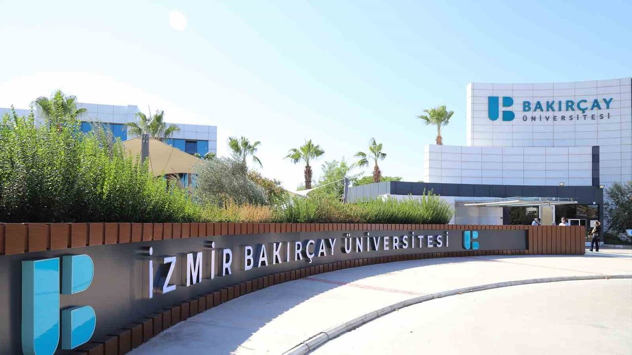 Bakırçay Üniversitesi'nde Prof. Dr. Kadri Özdemir'in Başarısı