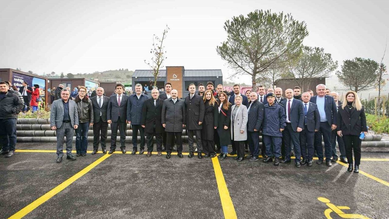 Balıkesir'de Can Dostlar İçin Doğal Yaşam Alanı Açıldı