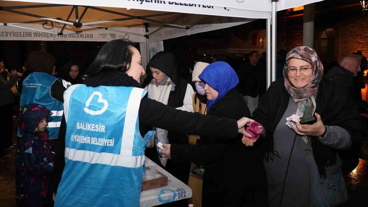 Balıkesir'de Regaip Kandili İkramları