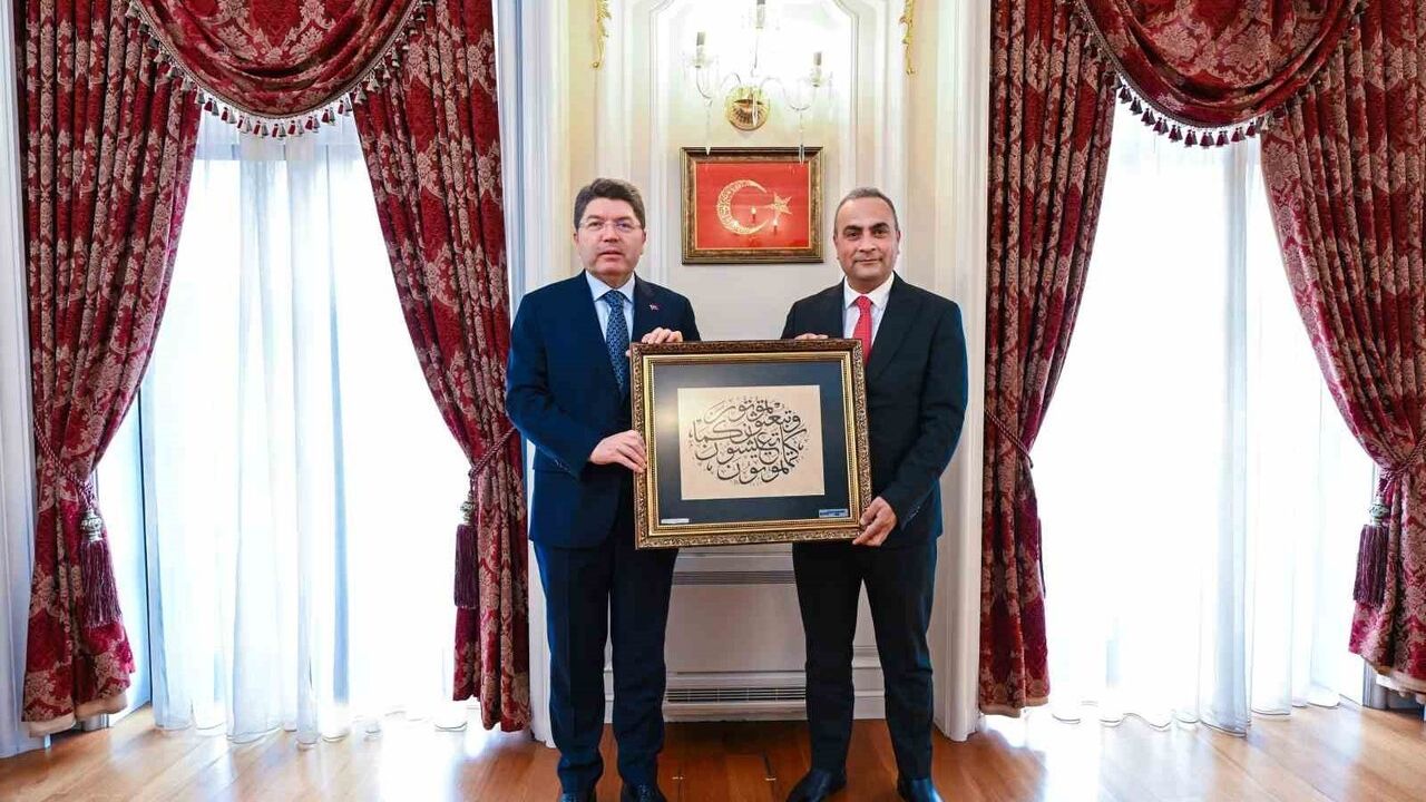 Bartın Üniversitesi Rektörü Akkaya'dan Bakan Tunç'a Tanıtım Ziyareti