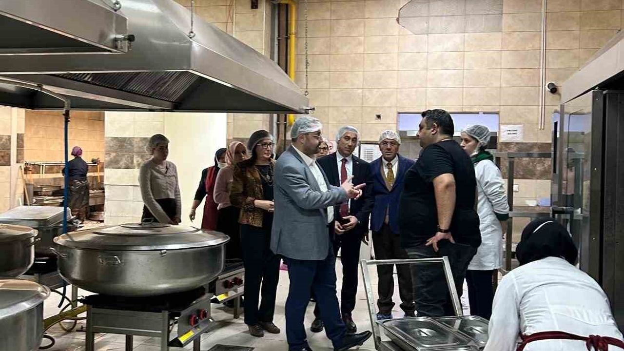 Bartın Yurtlarında Beslenme Hizmetleri Denetlendi