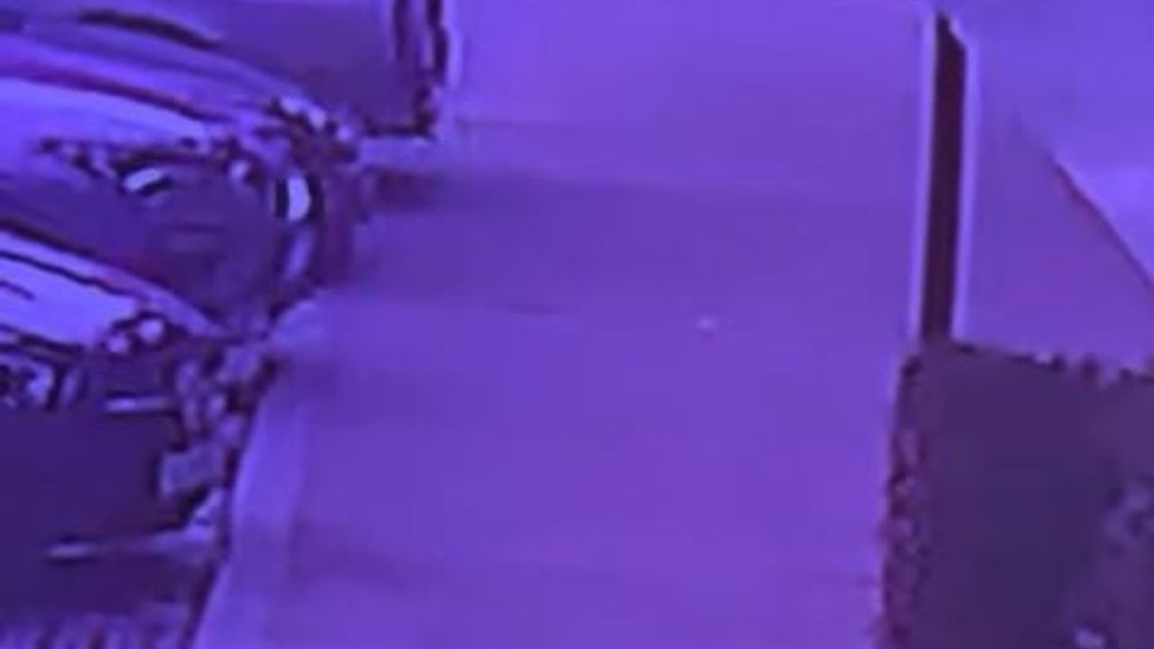 Başakşehir'de Kaldırımda Yürüyenlere Otomobil Çarptı