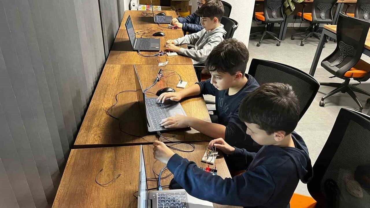 Başiskele'de Her Yaşa Ulaşan Eğitim Modeli: Genc-i Âlâ