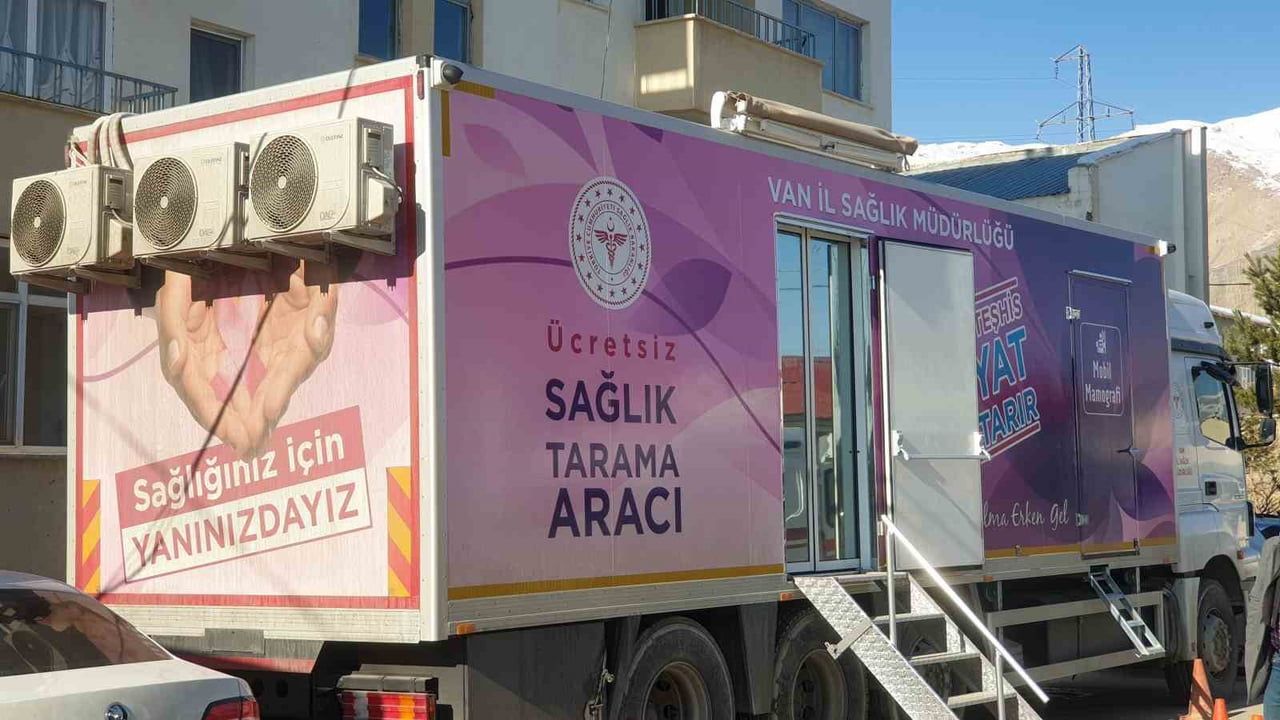Başkale'de Ücretsiz Mobil Mamografi Taraması Başladı