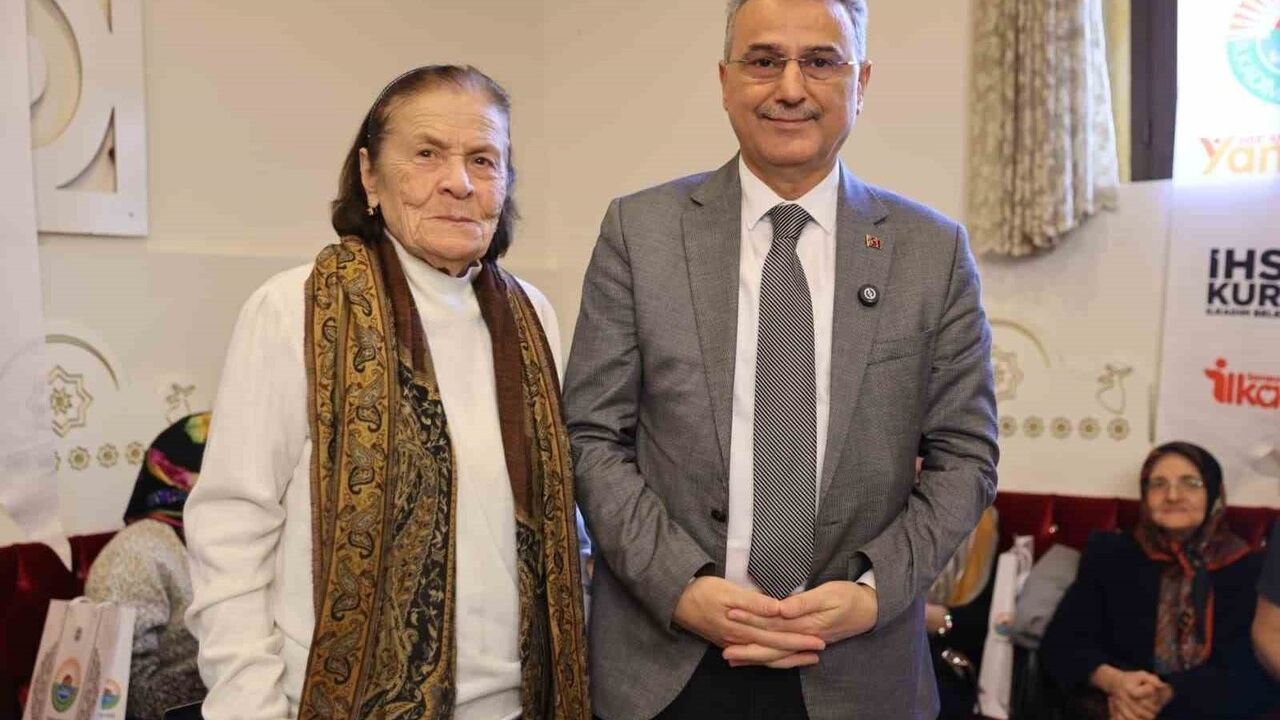 Başkan Kurnaz'dan Yaşlılara Vefa Programı