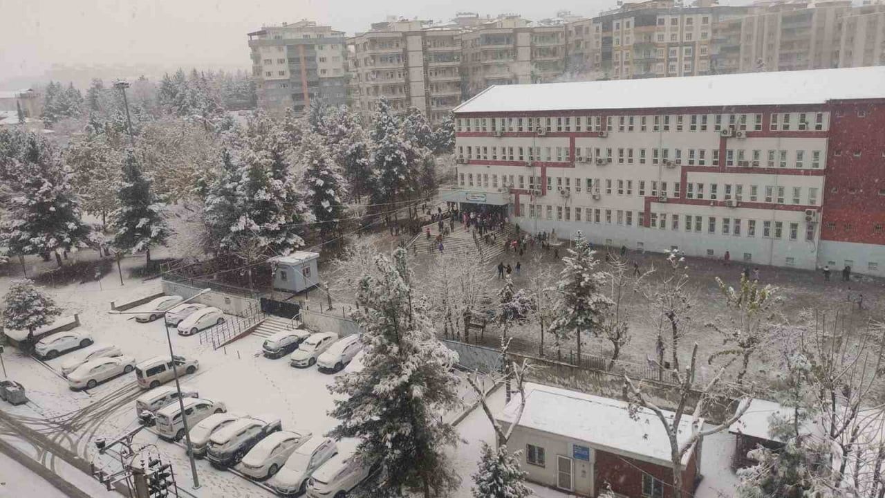 Batman’da Kar Grisi: Beyaz Bir Manzara