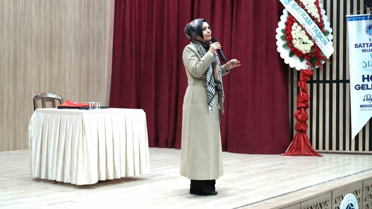 Battalgazi'de Kudüs Konferansı: Uzaktan Sevmek