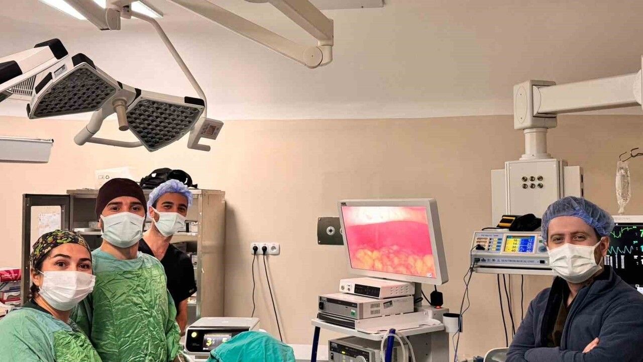 Bayburt Devlet Hastanesi'nde V-Notes Yöntemiyle İzlenimsiz Cerrahi Başarısı