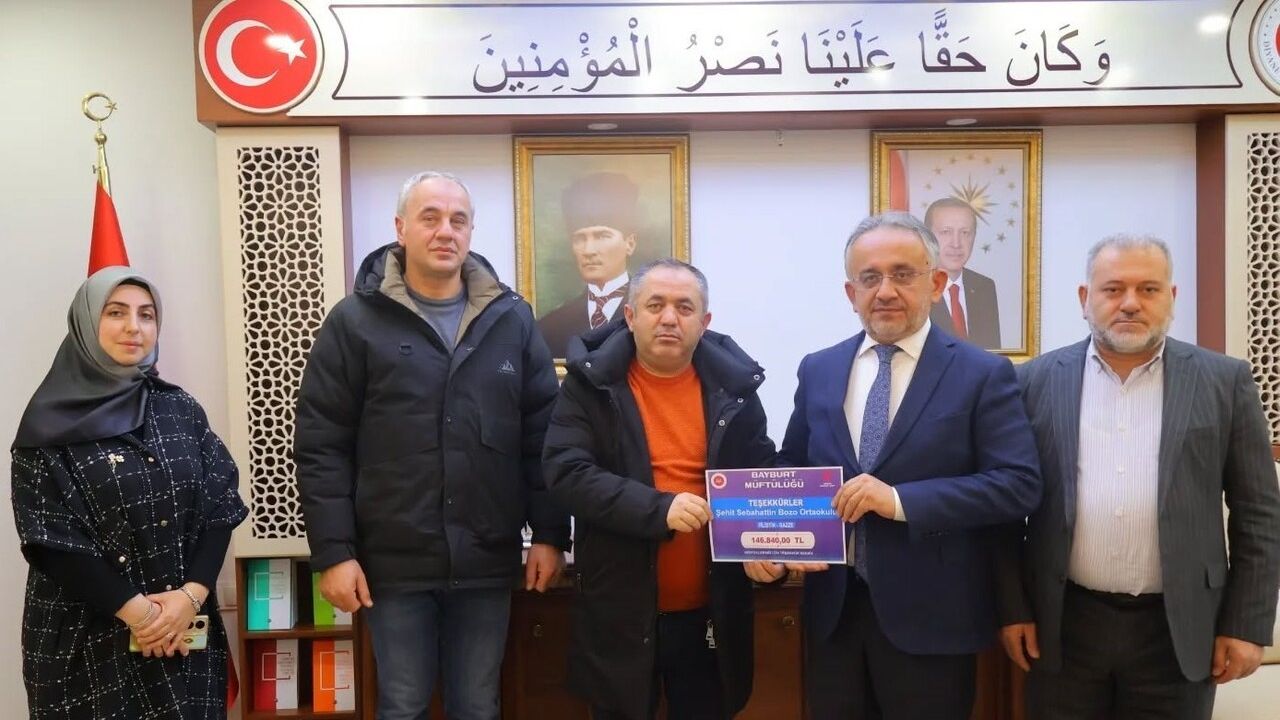 Bayburt Ortaokulundan Filistin İçin Anlamlı Destek