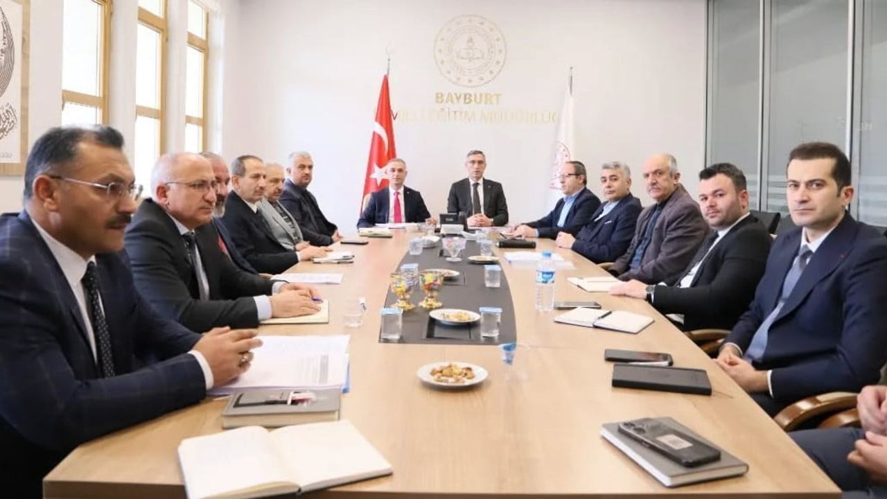 Bayburt'ta Açık Öğretim Kurumları Sınav Yürütme Kurulu Toplantısı Gerçekleştirildi