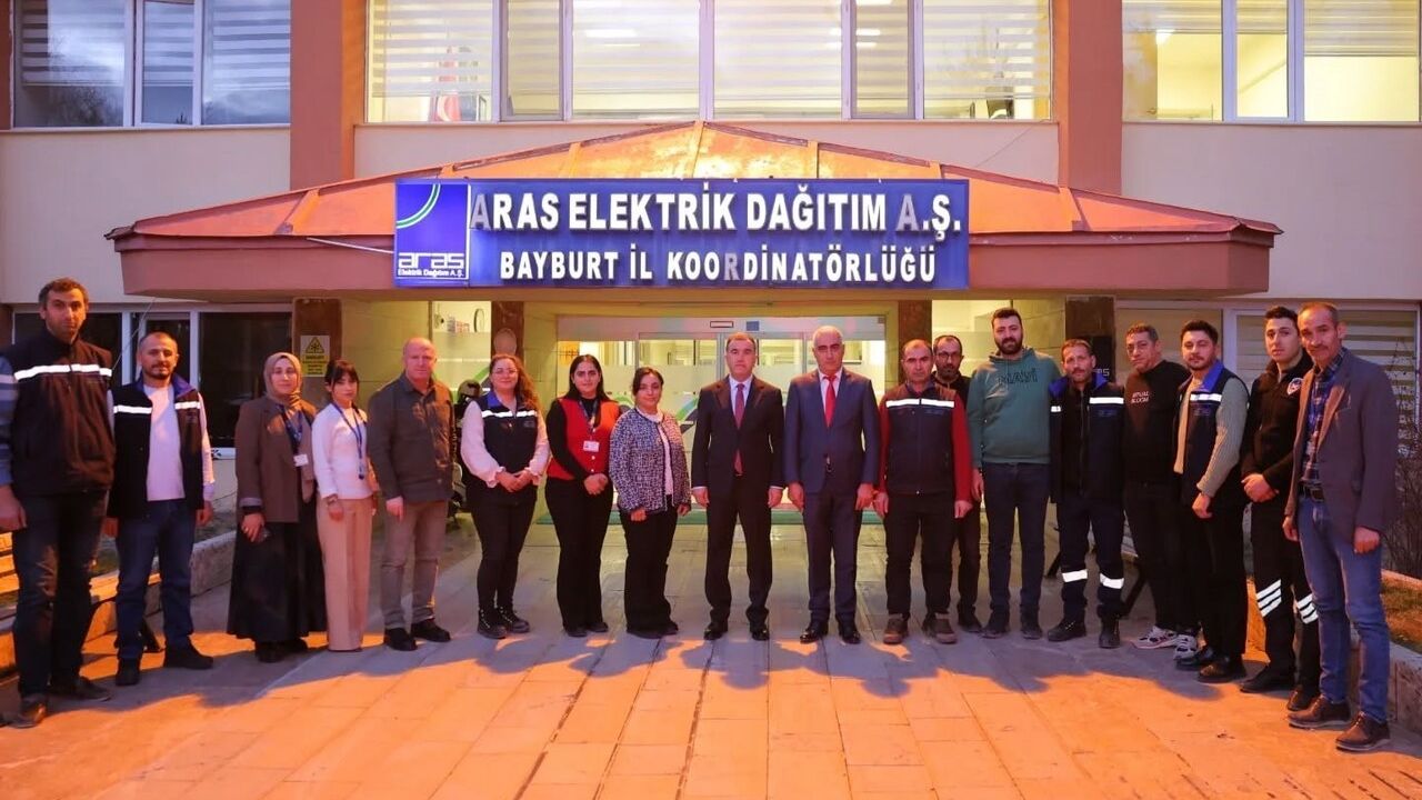 Bayburt'ta Elektrik Dağıtım Hizmetleri İncelendi