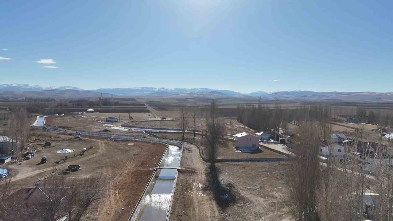 Bayburt'ta Taşkın Kontrol Projeleri Devam Ediyor