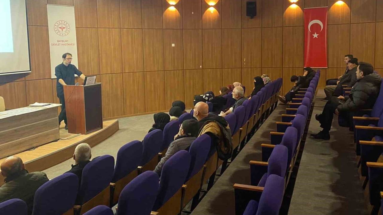 Bayburt'ta Yılın Son Diyabet Okulu Eğitimi Gerçekleşti