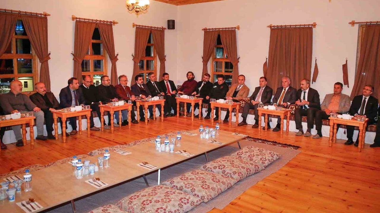 Bayburt Üniversitesi'nde Danışma Kurulu Toplantısı Gerçekleştirildi