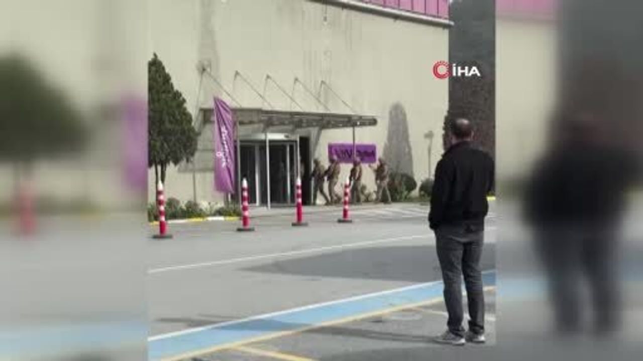 Beinsports Binasında Oyuncak Silah ile Tehdit