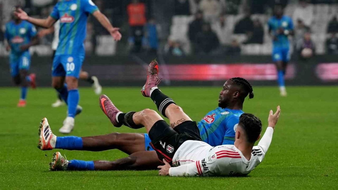 Beşiktaş, Çaykur Rizespor'u 1-0 Geçti