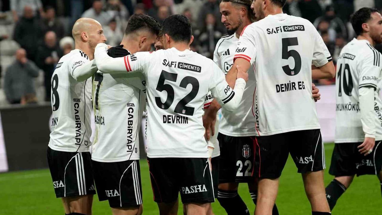 Beşiktaş, Çaykur Rizespor'u Yenerek Galibiyet Hasretine Son Verdi