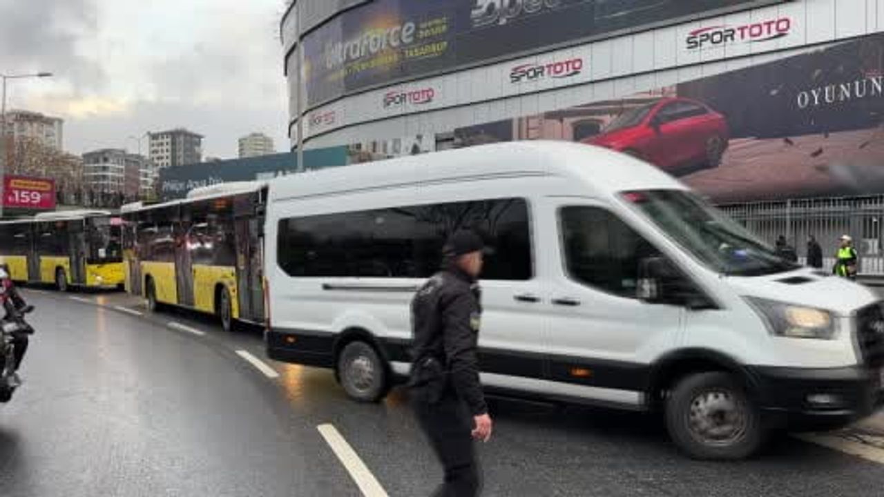 Beşiktaş Taraftarları Kadıköy'de